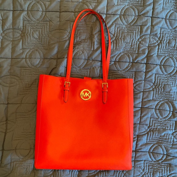SALE! Michael Kors Jet Set large Travel Tote - Mandarin Leather - Picture 1 of 14